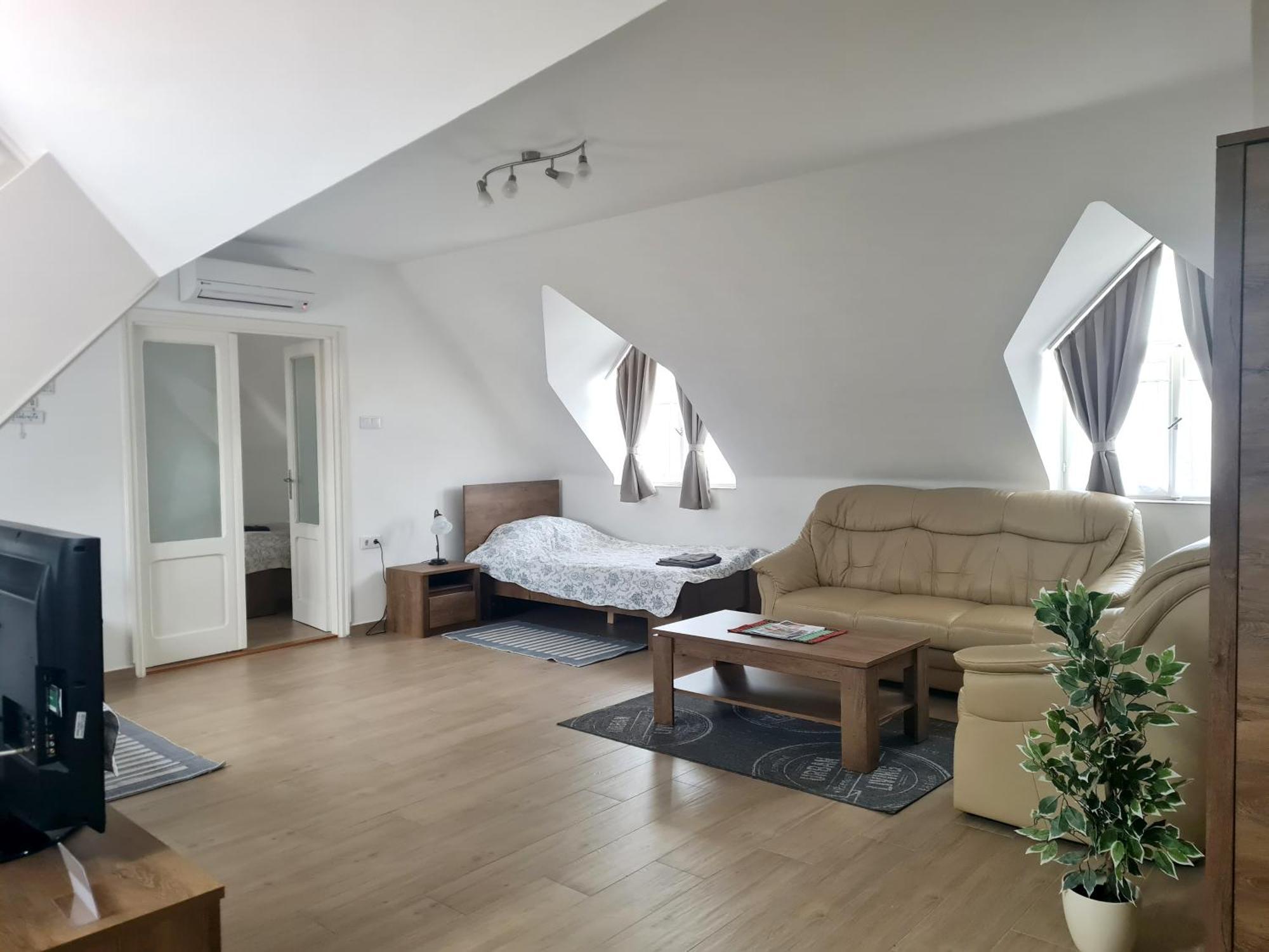 P16 Apartment Гайдубесермень Екстер'єр фото